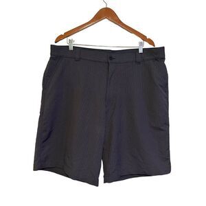 Under Armour Black Stripe Shorts  Size 40